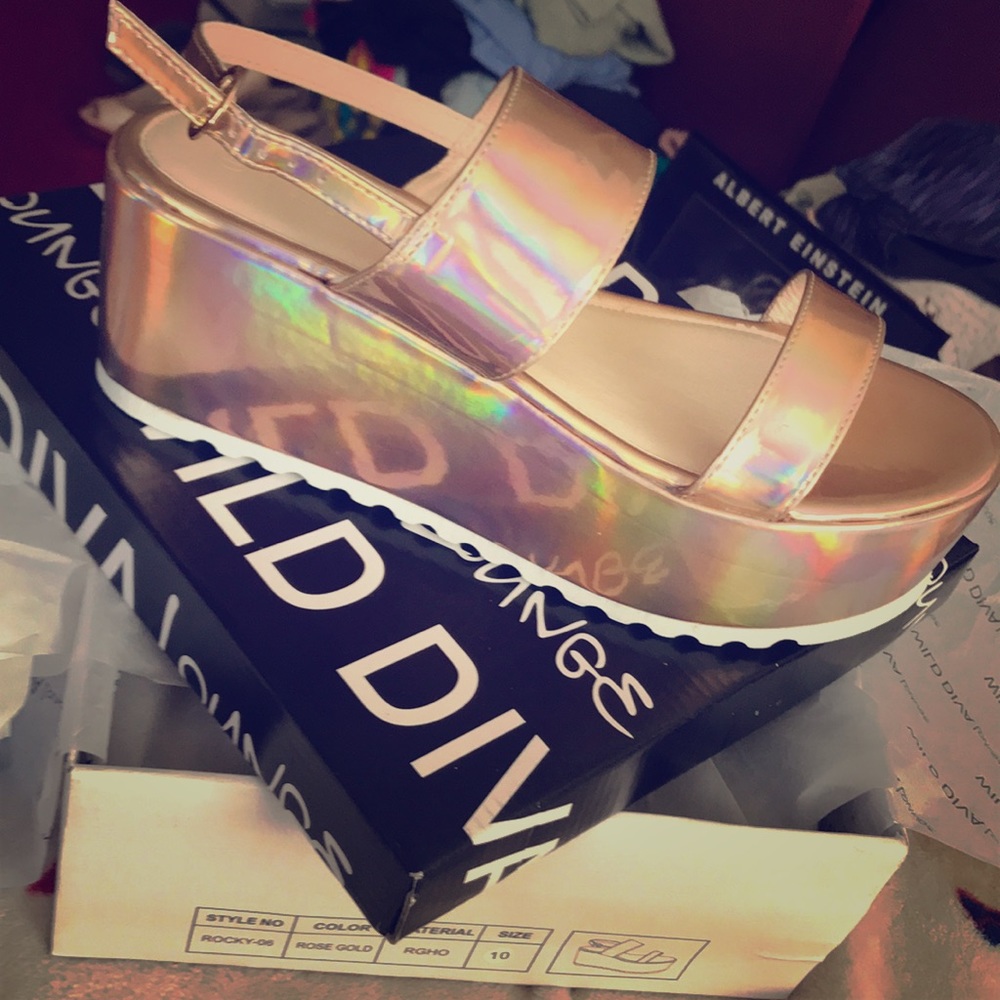 Wild Diva BNWT platform sandals!